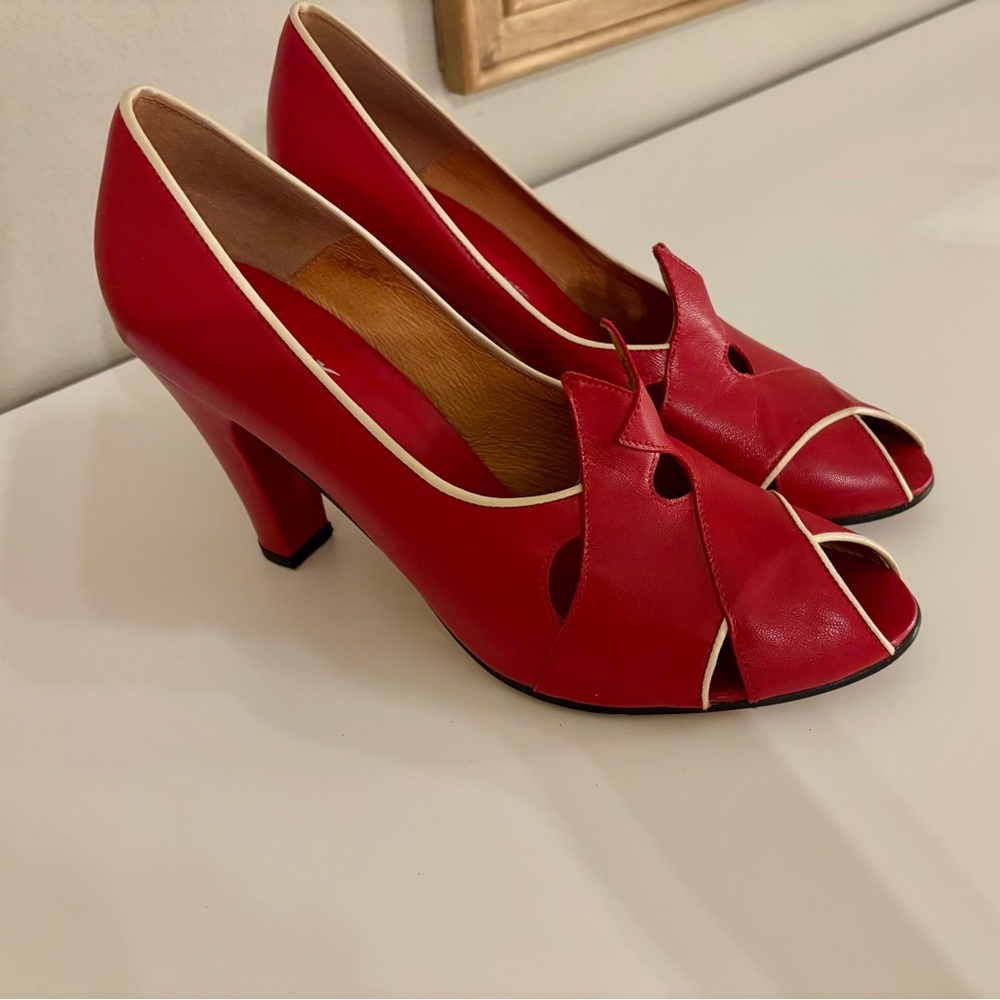 Re-Mix Delux Vintage Classics Size 10 Myrna Leather Red High Heels Peep Toe - Picture 2 of 7